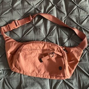 Lululemon adjustable belt bag